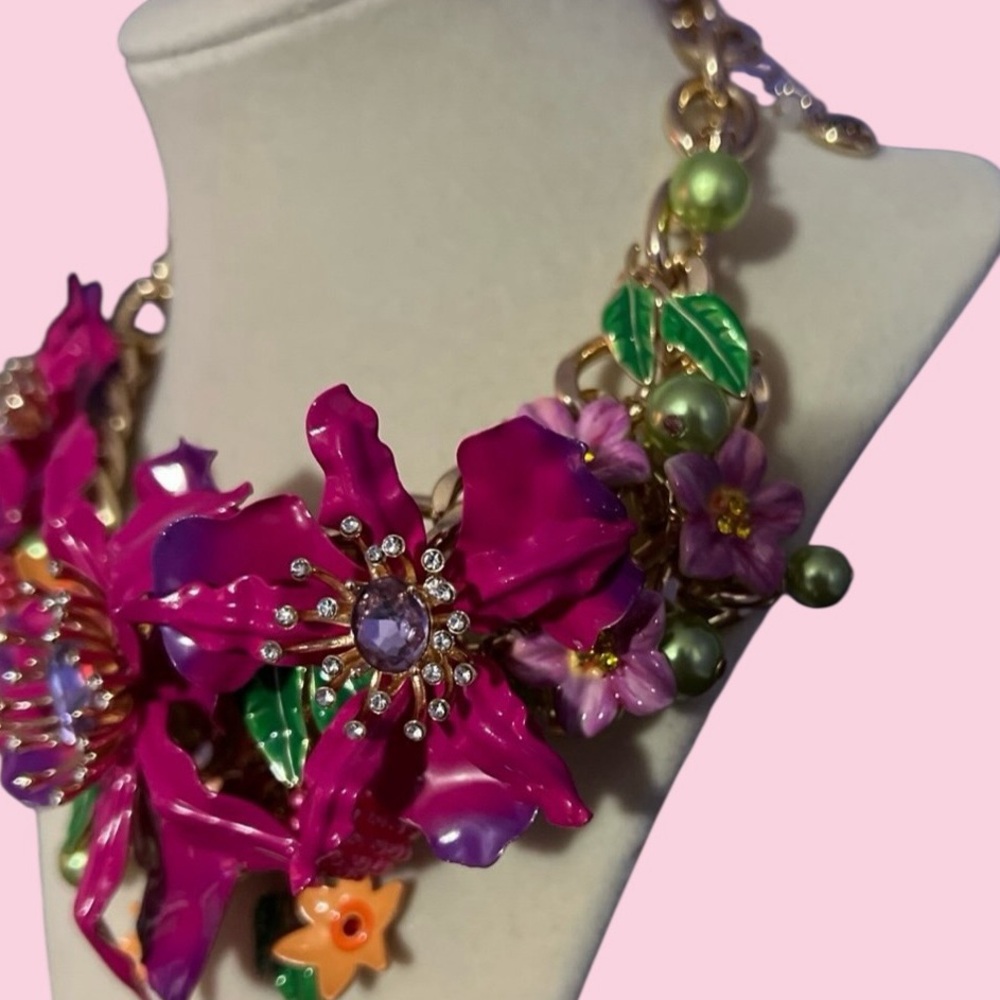 BETSEY JOHNSON SET Pink & Purple Ombré Orchid Earrings Necklace & Ring NEW NWT - Picture 13 of 16